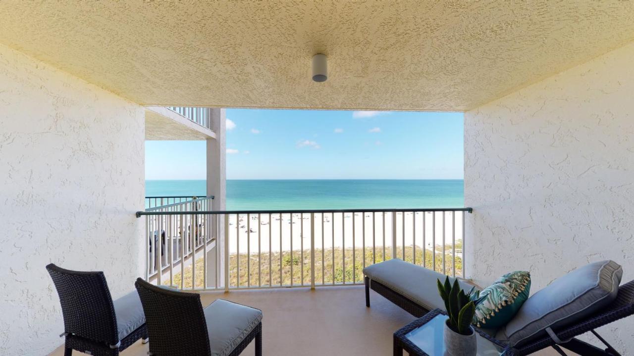 Totally Renovated Beachfront Condo At Apollo! جزيرة ماركو المظهر الخارجي الصورة