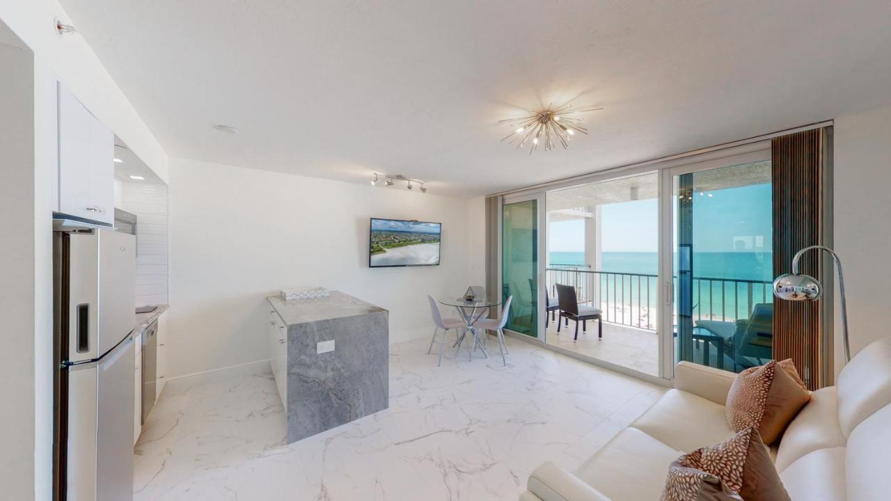 Totally Renovated Beachfront Condo At Apollo! جزيرة ماركو المظهر الخارجي الصورة
