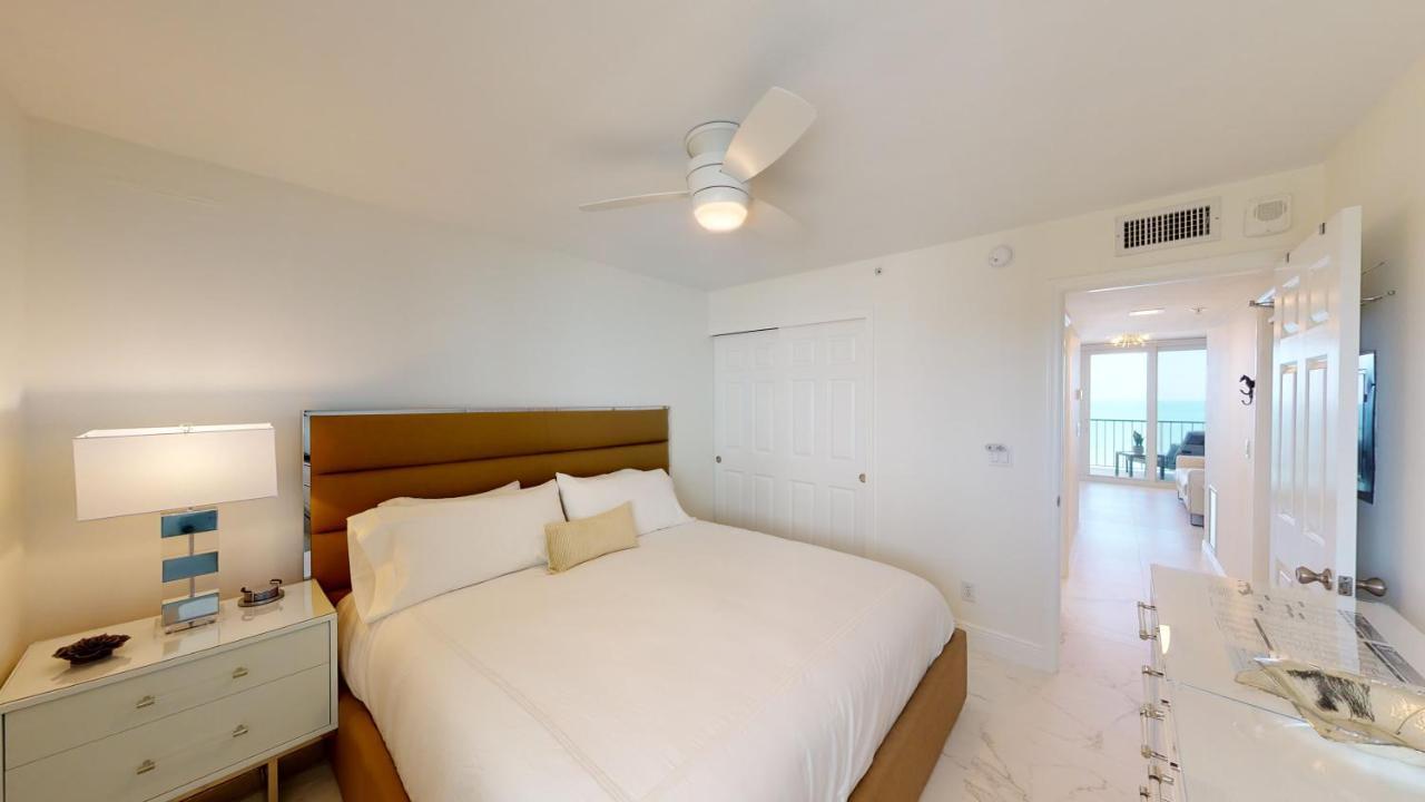 Totally Renovated Beachfront Condo At Apollo! جزيرة ماركو المظهر الخارجي الصورة