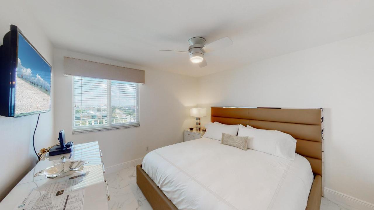 Totally Renovated Beachfront Condo At Apollo! جزيرة ماركو المظهر الخارجي الصورة