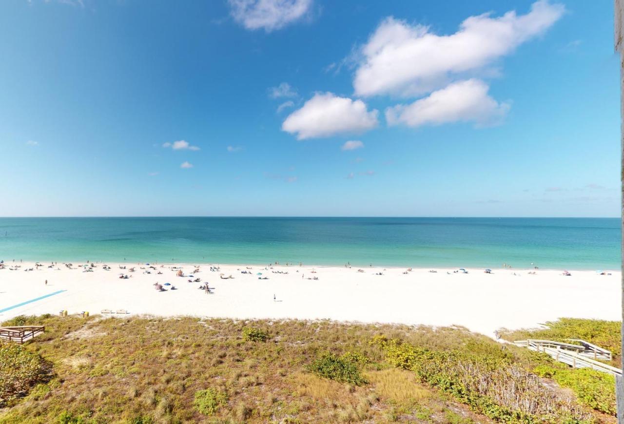 Totally Renovated Beachfront Condo At Apollo! جزيرة ماركو المظهر الخارجي الصورة