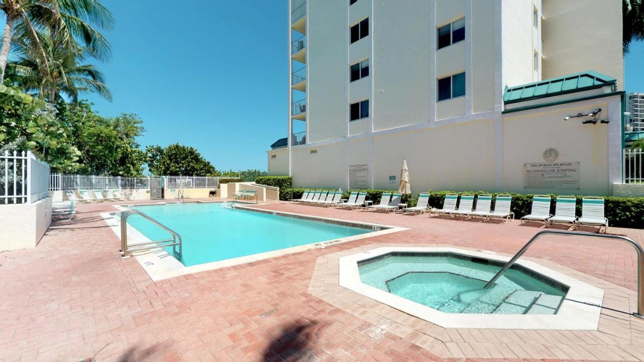 Totally Renovated Beachfront Condo At Apollo! جزيرة ماركو المظهر الخارجي الصورة