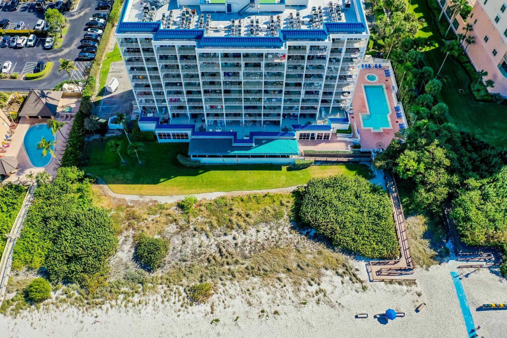 Totally Renovated Beachfront Condo At Apollo! جزيرة ماركو المظهر الخارجي الصورة